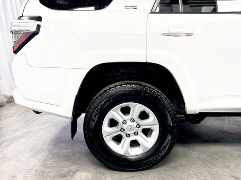 Used 2017 Toyota 4Runner SR5 image 10