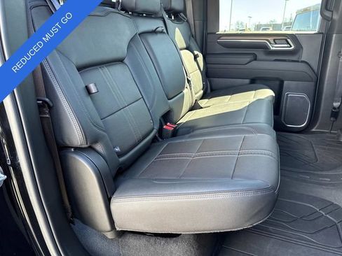 Used 2024 Chevrolet Silverado 2500 High Country w/ Technology Package AWD/4WD image 23