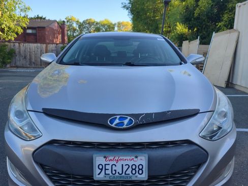 Used 2012 Hyundai Sonata Hybrid w/ Leather Pkg FWD image 1