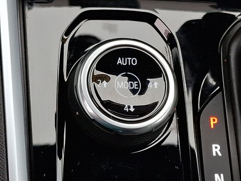 Certified 2024 Chevrolet Colorado Trail Boss w/ Advanced Trailering Package image 23