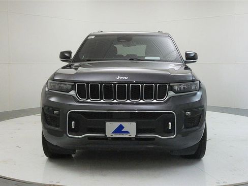 Used 2022 Jeep Grand Cherokee Overland w/ Luxury Tech Group IV image 2