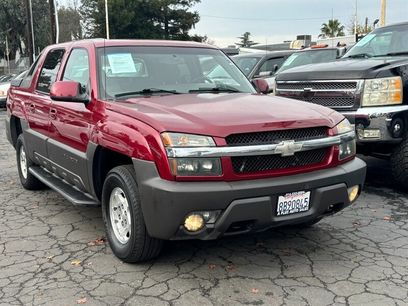 Used 2004 Chevrolet Avalanche 4x4 w/ Preferred Equipment Group