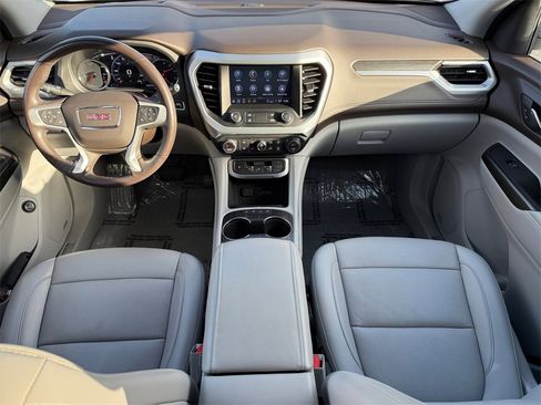 Used 2022 GMC Acadia SLT w/ Technology Package image 12