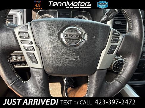 Used 2018 Nissan Titan PRO-4X w/ Pro-4x Convenience Package AWD/4WD image 19