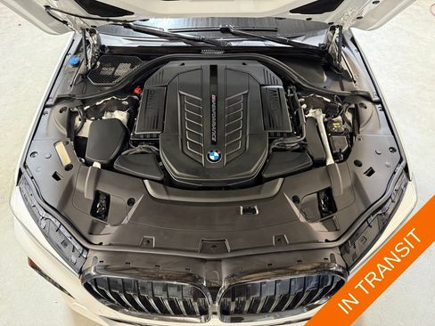 Used 2020 BMW M760i xDrive w/ Luxury Rear Seating Package AWD/4WD image 36