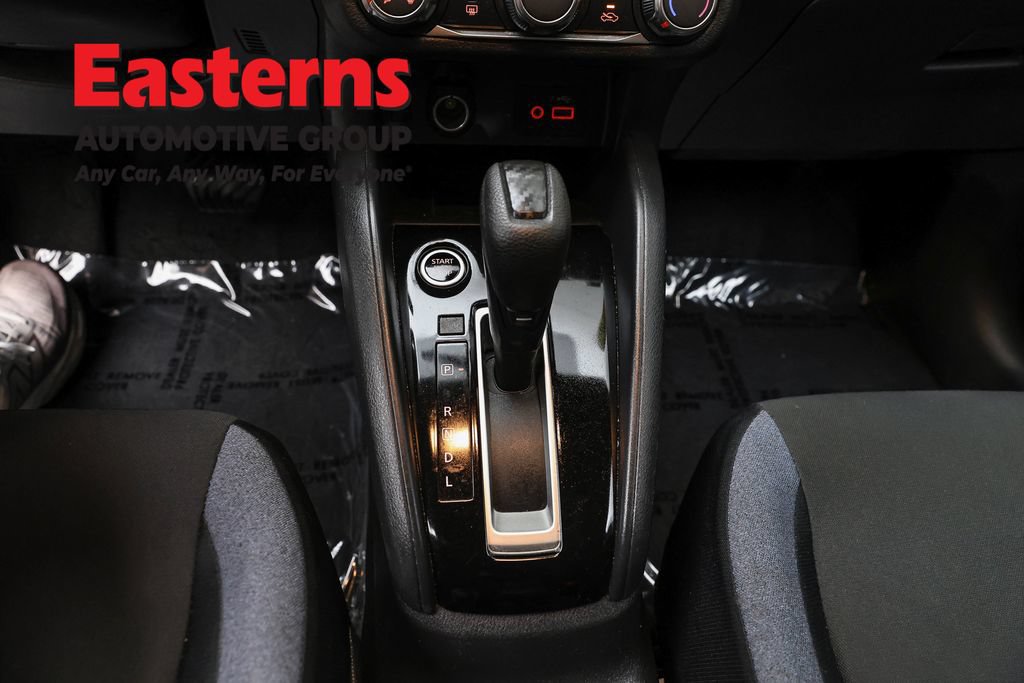 Used 2024 Nissan Versa SV FWD image 14
