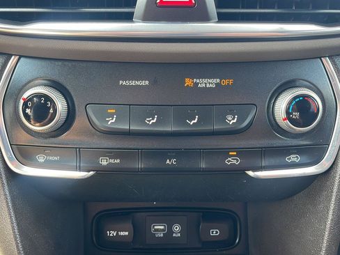 Used 2019 Hyundai Santa Fe SE FWD image 23