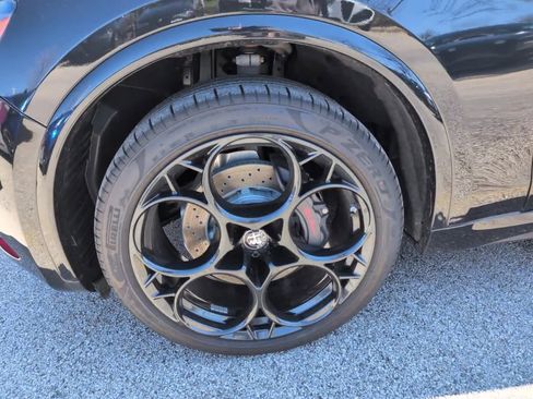 Used 2024 Alfa Romeo Stelvio Quadrifoglio AWD/4WD image 13