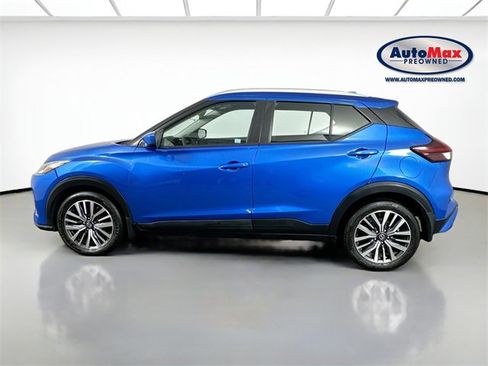 Used 2021 Nissan Kicks SV image 4