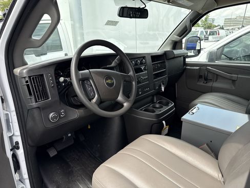 New 2025 Chevrolet Express 2500 w/ Driver Convenience Package image 11