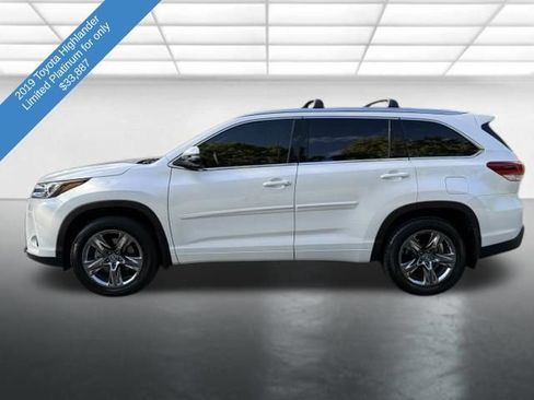 Used 2019 Toyota Highlander Limited Platinum AWD/4WD image 2