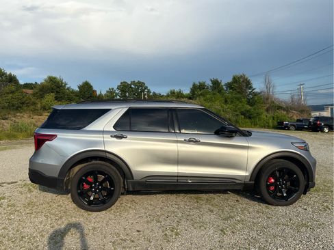 Used 2024 Ford Explorer ST w/ Equipment Group 401A AWD/4WD image 4