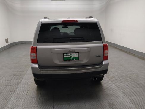 Used 2016 Jeep Patriot Sport w/ Power Value Group FWD image 6
