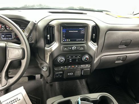 Certified 2025 Chevrolet Silverado 1500 Custom Trail Boss AWD/4WD image 18