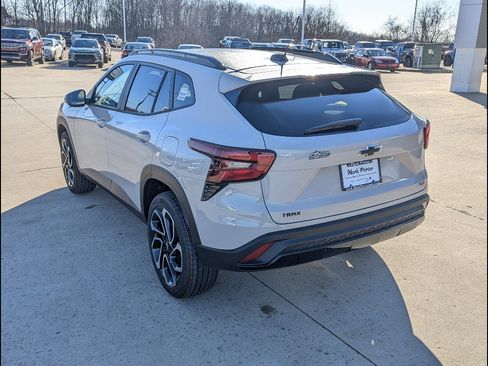 New 2026 Chevrolet Trax RS w/ Driver Confidence Package image 8