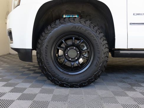 Used 2019 GMC Yukon Denali w/ Denali Ultimate Package image 9