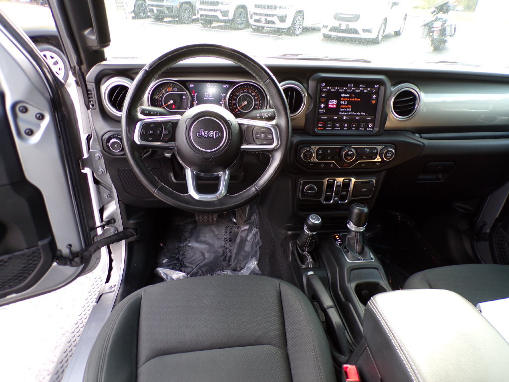 Used 2021 Jeep Wrangler Unlimited Sahara AWD/4WD image 18