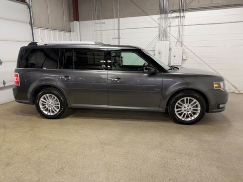 Certified 2019 Ford Flex SEL w/ Equipment Group 202A image 6