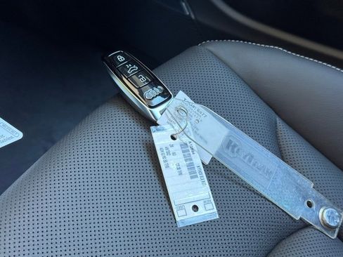 New 2026 Audi Q8 Premium Plus image 36