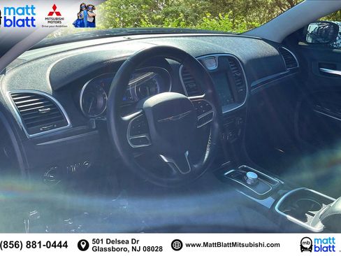 Used 2019 Chrysler 300 Touring w/ Sport Appearance Package image 15