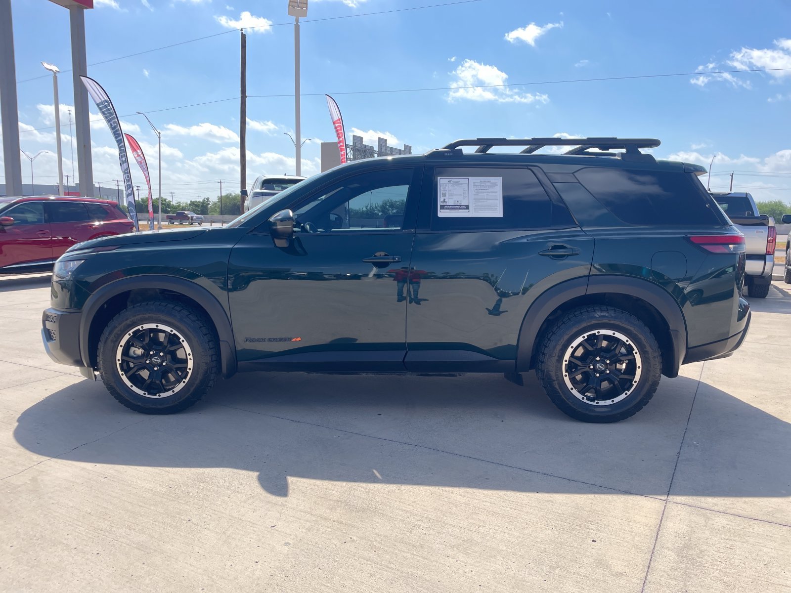 Used 2024 Nissan Pathfinder Rock Creek AWD/4WD image 2