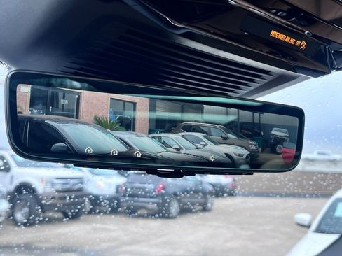 Used 2025 Land Rover Range Rover Long Wheelbase Autobiography image 44