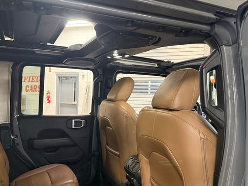 Used 2021 Jeep Wrangler Unlimited Sahara image 26