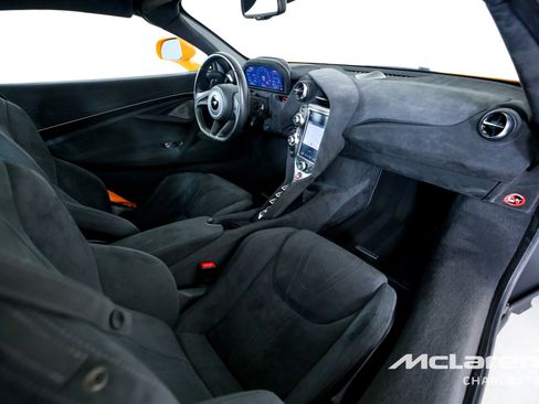 Used 2019 McLaren 720S image 19