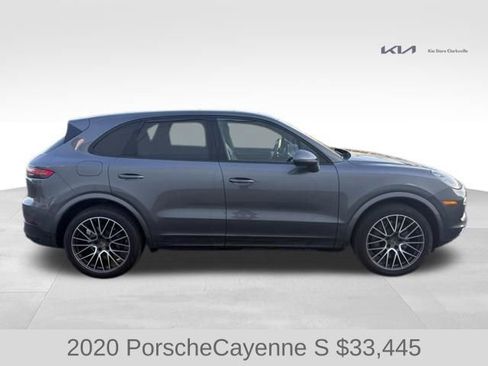Used 2020 Porsche Cayenne S AWD/4WD image 9