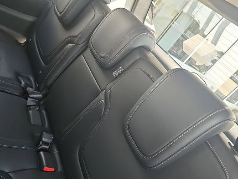 New 2026 Nissan Armada SV image 3