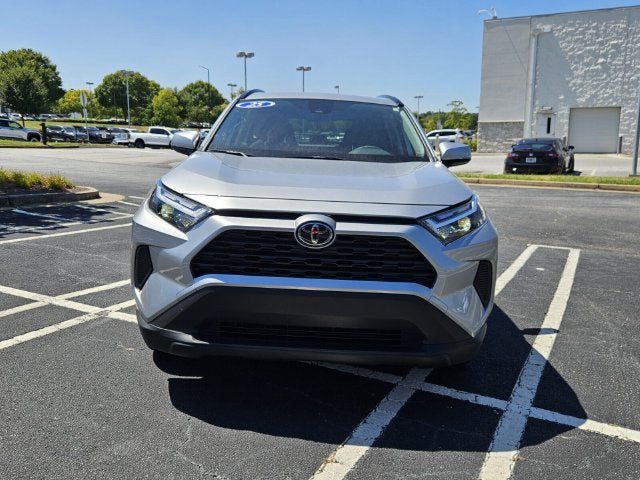 Used 2025 Toyota RAV4 XLE AWD/4WD image 3