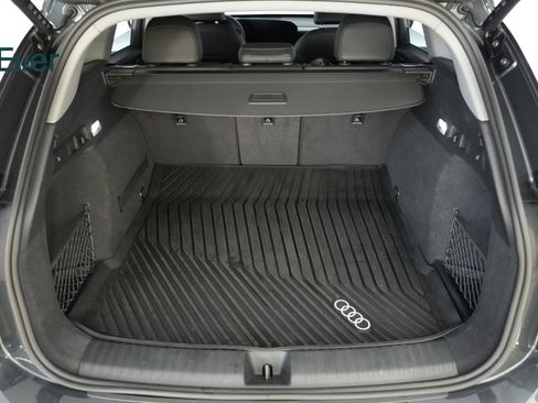 Used 2025 Audi Q6 e-tron Premium w/ Convenience Package RWD image 8