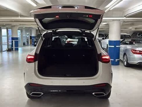 Certified 2026 Mercedes-Benz GLC 300 GLC 300 image 9
