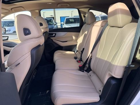 Used 2025 Acura MDX SH-AWD image 24