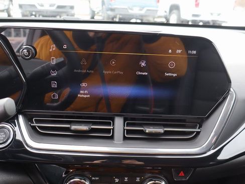 New 2026 Chevrolet Trax RS w/ Sunroof Package image 11