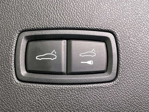 Certified 2023 Porsche Cayenne AWD/4WD image 21