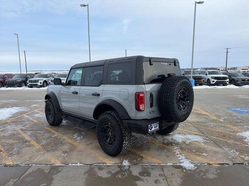 New 2026 Ford Bronco Big Bend w/ Black Diamond Package AWD/4WD image 5