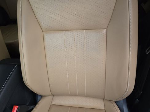 Used 2024 Volkswagen Tiguan SE image 21