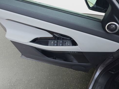 Used 2025 Land Rover Range Rover Evoque S image 30