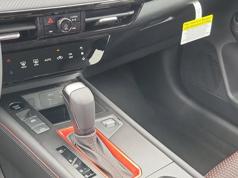 New 2026 Nissan Kicks SR FWD image 29