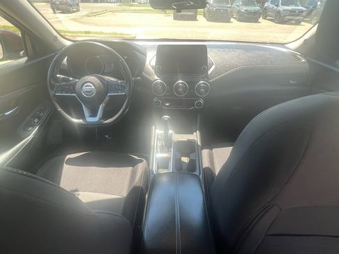 Used 2021 Nissan Sentra SV FWD image 11