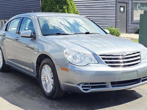 Used 2009 Chrysler Sebring Touring image 8
