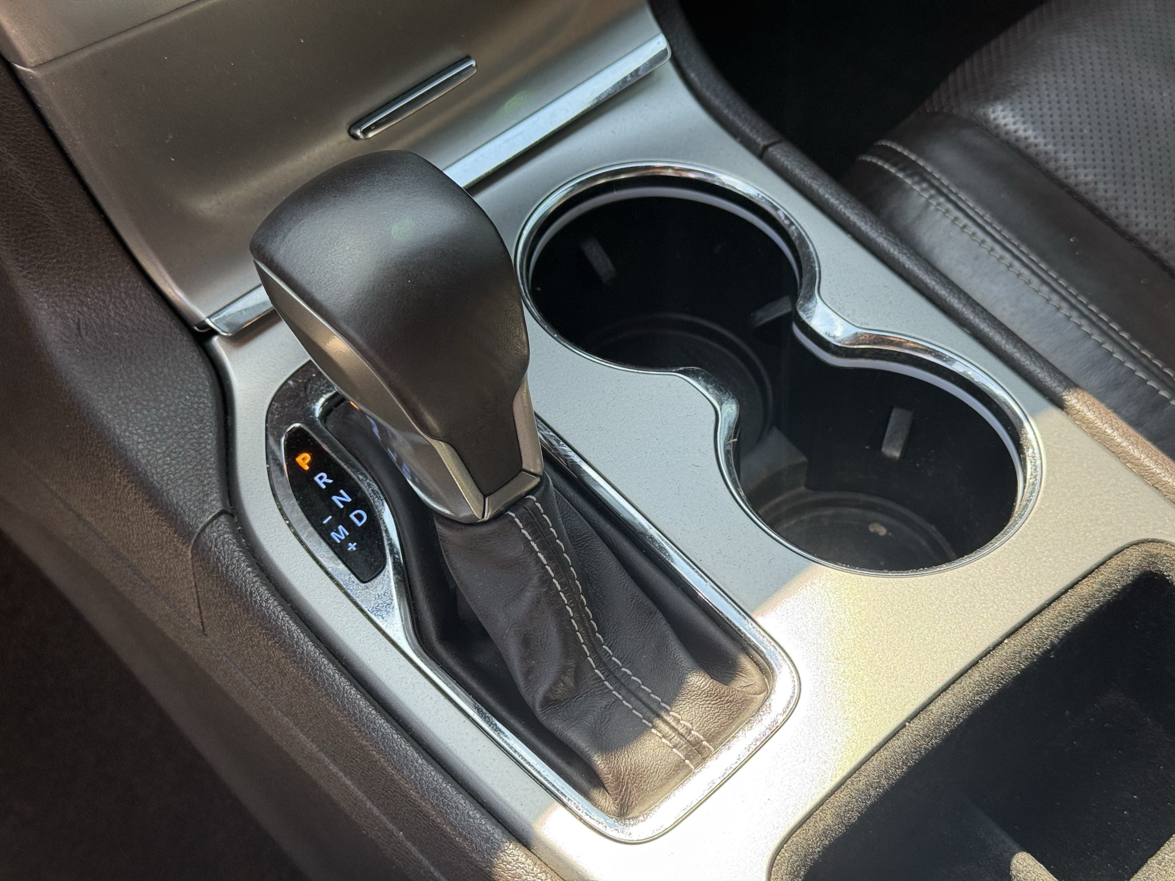 Used 2018 Jeep Grand Cherokee Overland RWD image 23