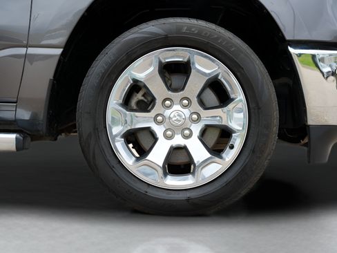 Used 2023 RAM 1500 Big Horn AWD/4WD image 9
