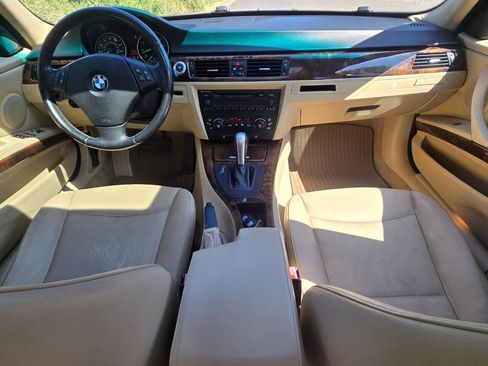 Used 2006 BMW 330xi Sedan image 28