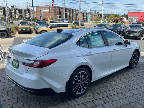 New 2026 Toyota Camry XLE image 5