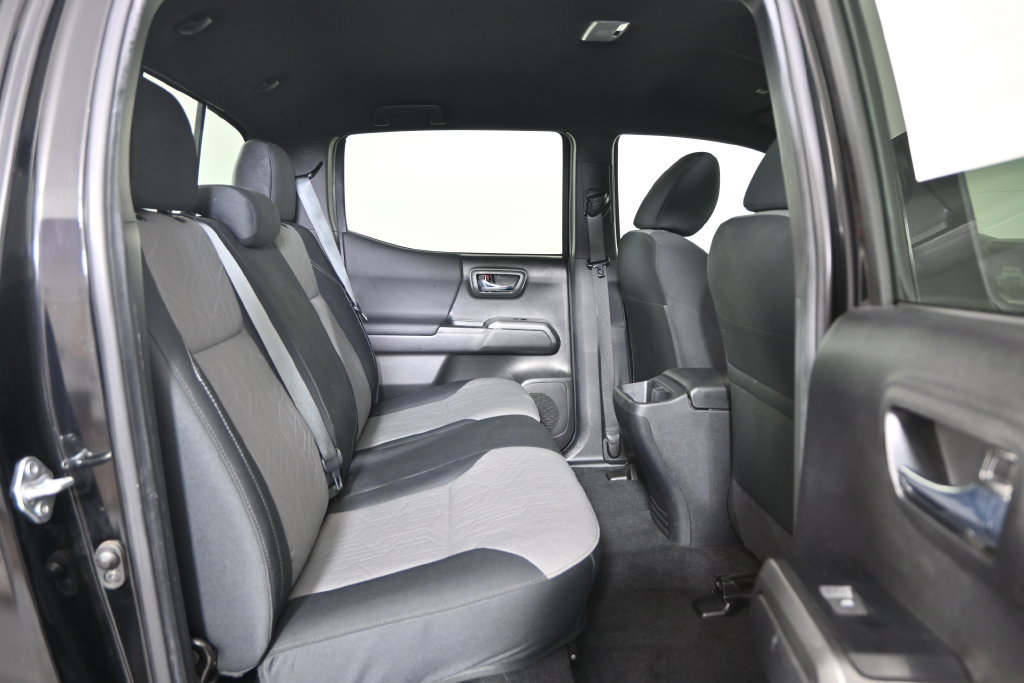 Used 2023 Toyota Tacoma TRD Sport AWD/4WD image 16