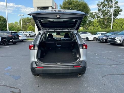 Used 2024 Toyota RAV4 XLE FWD image 9