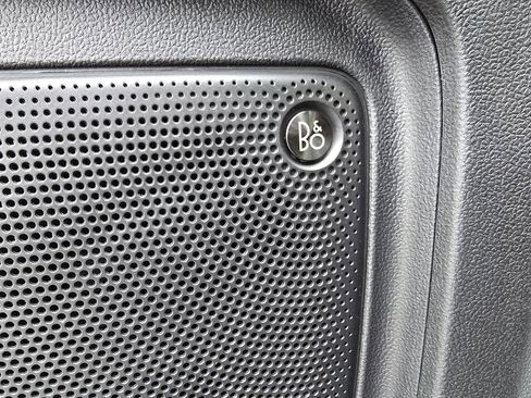 Used 2023 Ford Escape ST-Line Elite w/ Premium Technology Package image 10