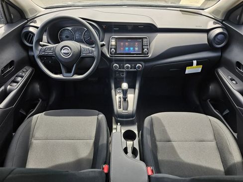 New 2025 Nissan Kicks Play S image 6